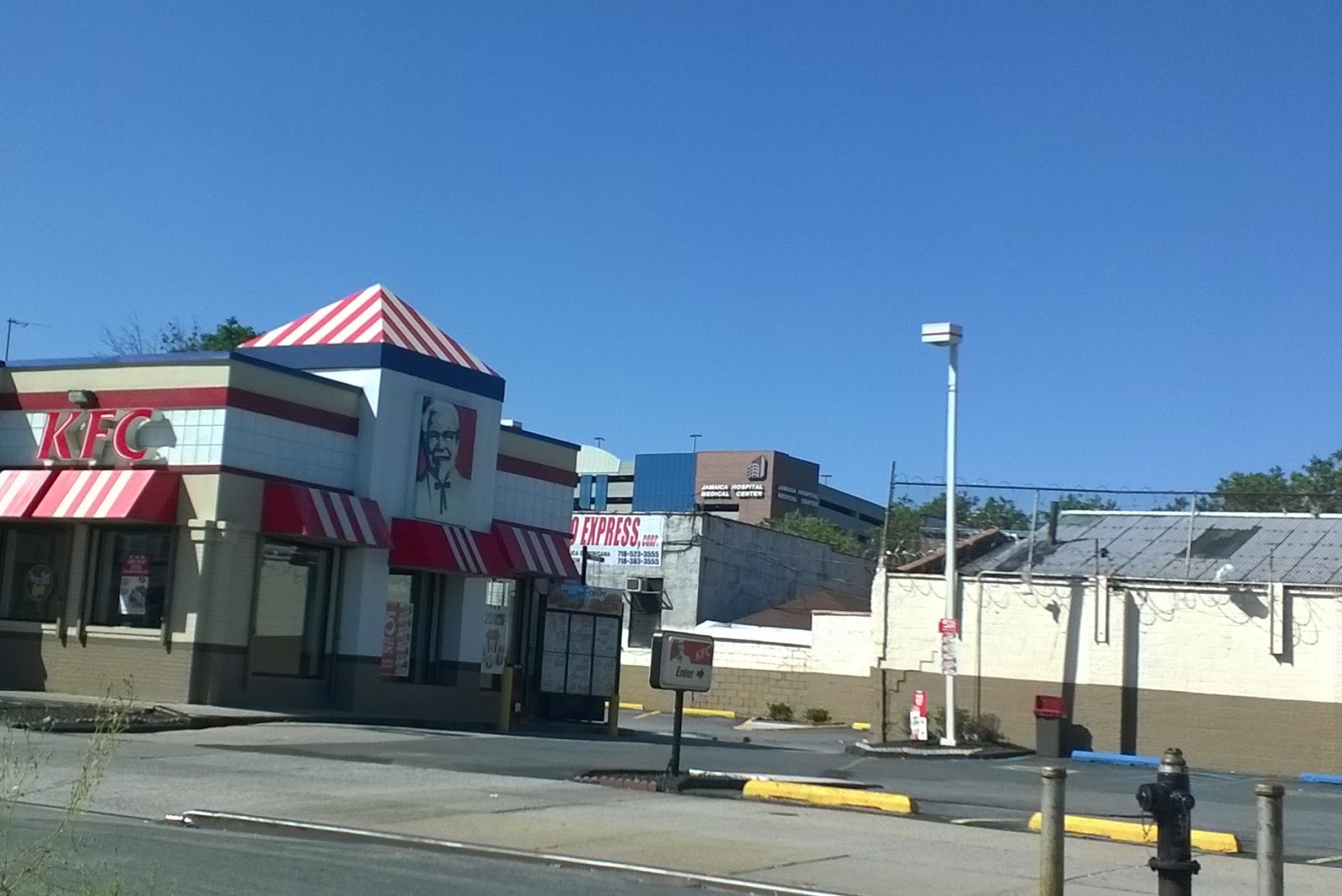 Photo of KFC in Queens City, New York, United States - 2 Picture of Restaurant, Food, Point of interest, Establishment, Meal takeaway