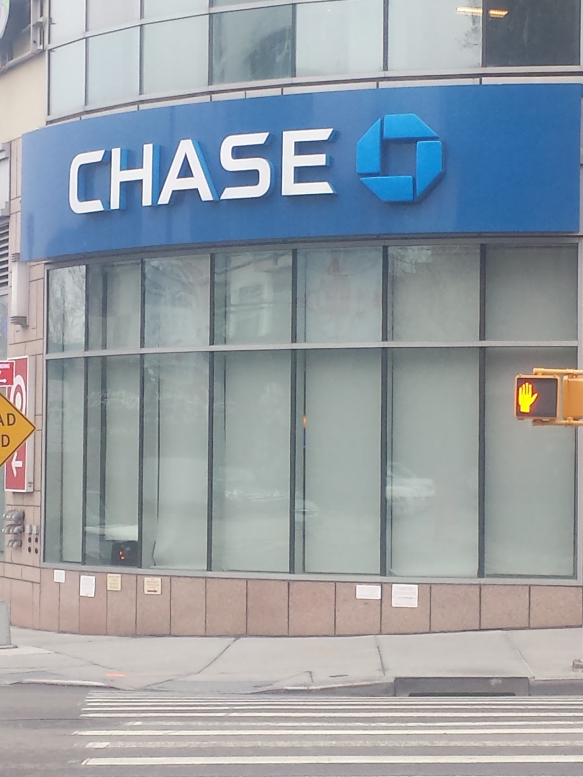 Photo of Chase Bank in Queens City, New York, United States - 1 Picture of Point of interest, Establishment, Finance, Atm, Bank