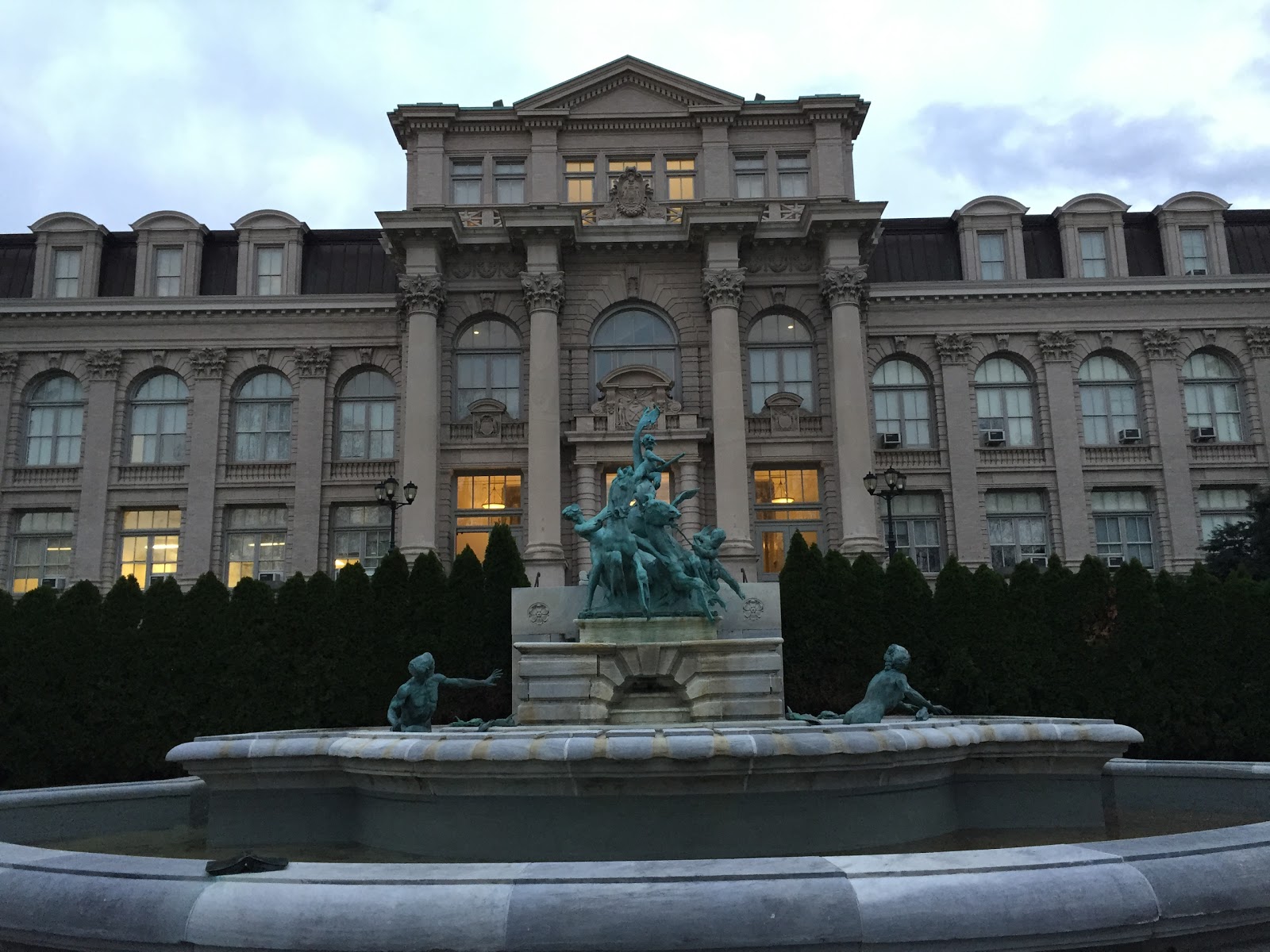 Photo of Luesther T Mertz Library in Bronx City, New York, United States - 1 Picture of Point of interest, Establishment, Library