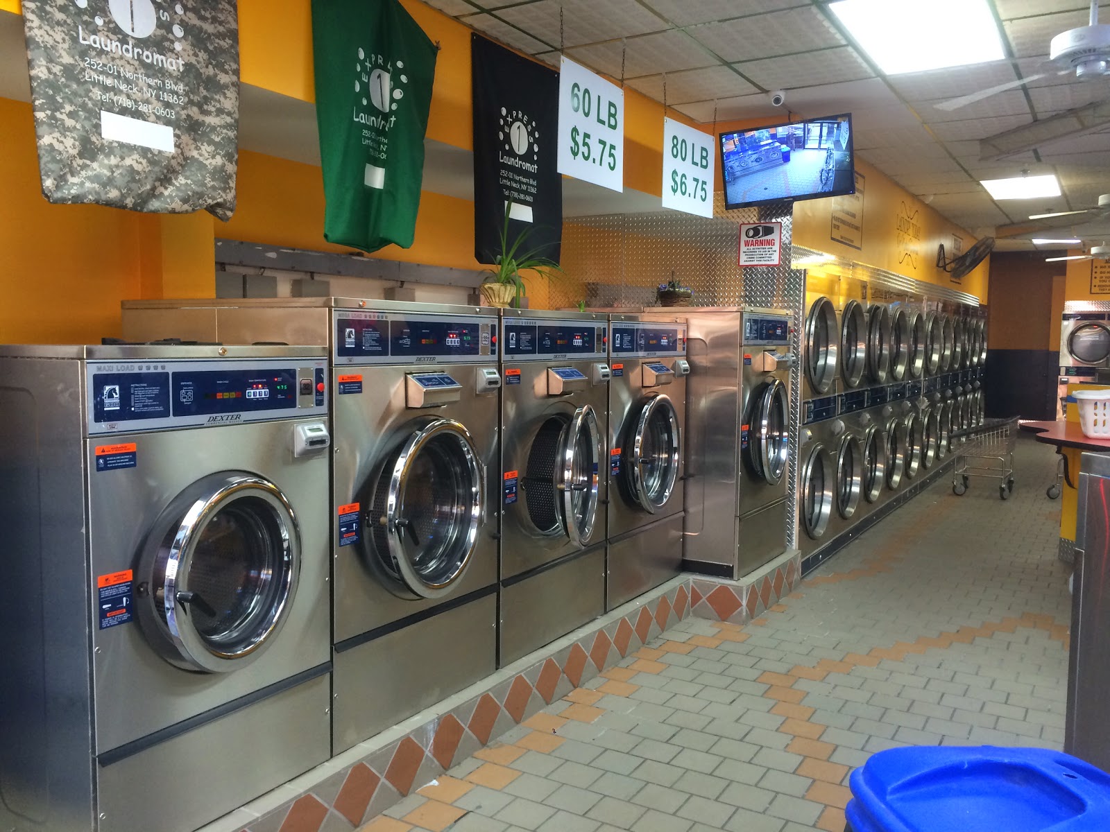 Photo of Express 1 Laundromat in Queens City, New York, United States - 7 Picture of Point of interest, Establishment, Laundry