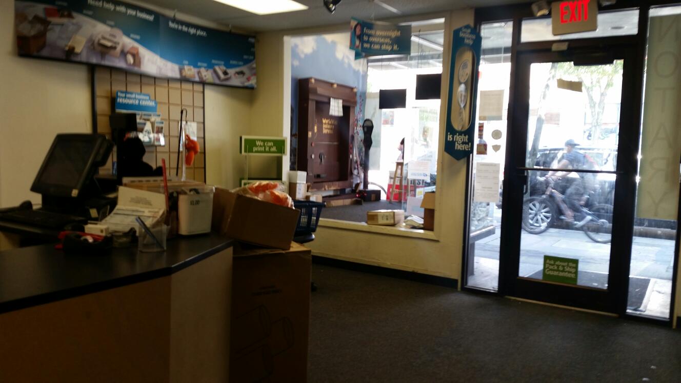 Photo of The UPS Store in Bayonne City, New Jersey, United States - 4 Picture of Point of interest, Establishment, Finance, Store