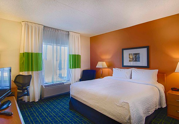 Photo of Fairfield Inn & Suites Newark Liberty International Airport in Newark City, New Jersey, United States - 4 Picture of Point of interest, Establishment, Lodging