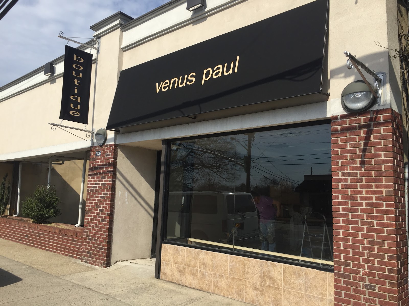 Photo of venus paul in Albertson City, New York, United States - 2 Picture of Point of interest, Establishment, Store, Clothing store