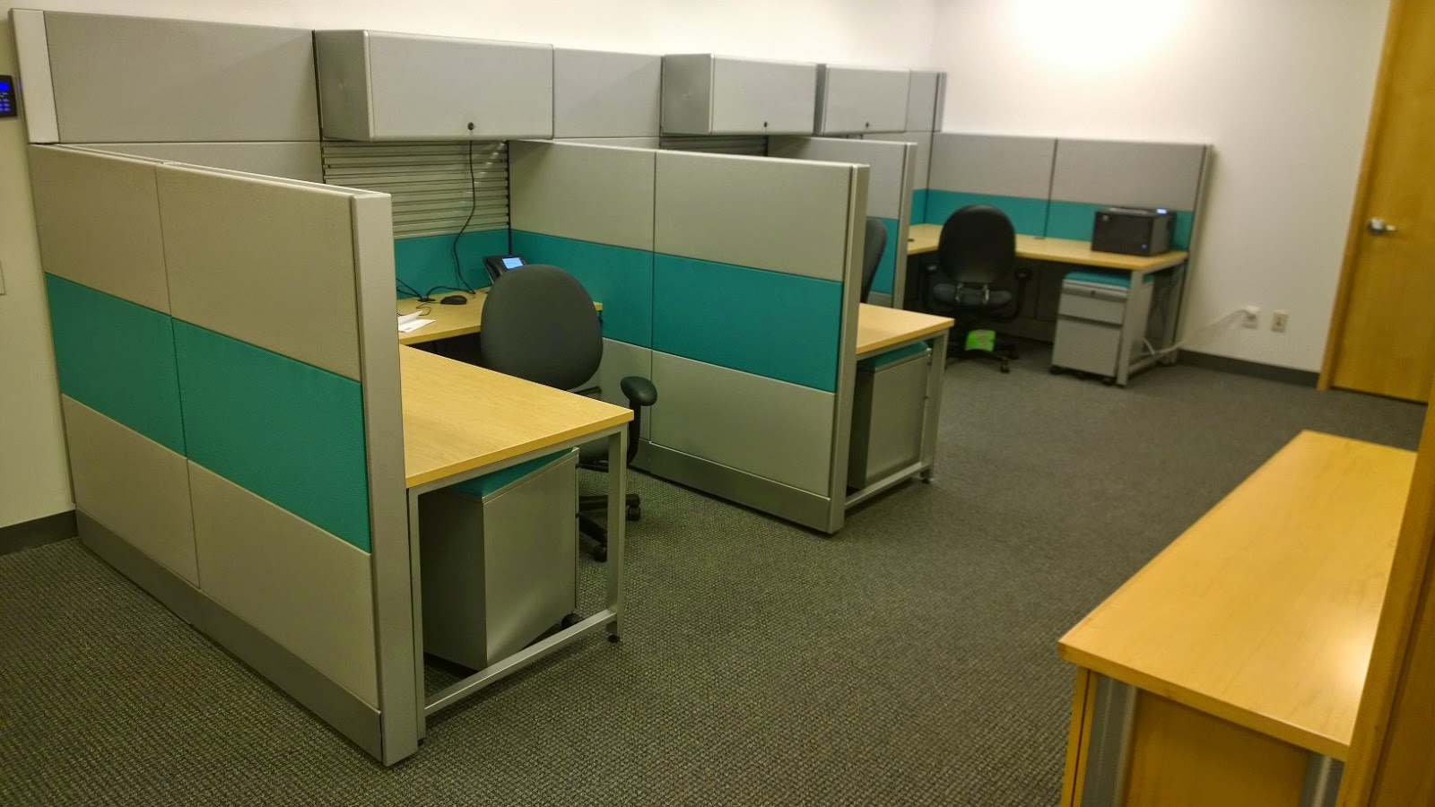 Photo of Atlas Desk Used Office Furniture in Newark City, New Jersey, United States - 2 Picture of Point of interest, Establishment, Store, Home goods store, Furniture store