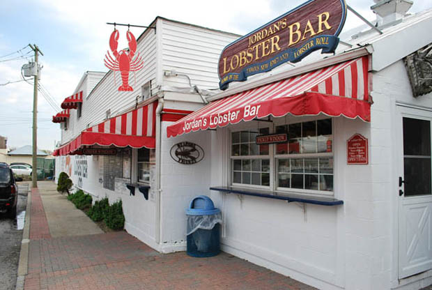 Photo of Jordan Lobster Farms in Island Park City, New York, United States - 2 Picture of Restaurant, Food, Point of interest, Establishment