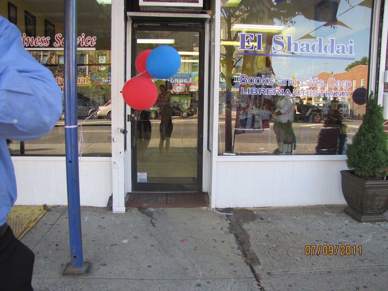 Photo of EL SHADDAI BOOKS AND GIFTS in Queens City, New York, United States - 1 Picture of Point of interest, Establishment, Store, Book store