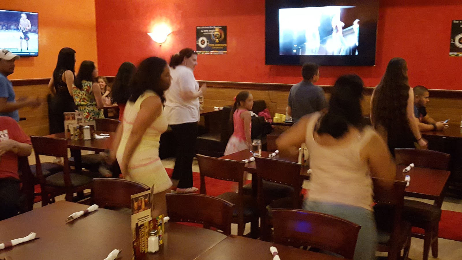 Photo of Noches de colombia in Secaucus City, New Jersey, United States - 3 Picture of Restaurant, Food, Point of interest, Establishment, Store, Cafe, Bar