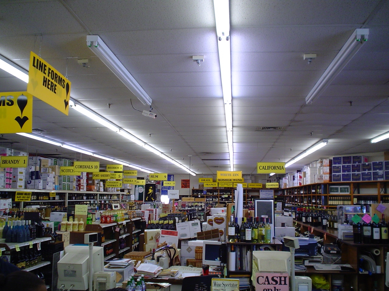 Photo of Five Towns Wines & Liquors Inc in Inwood City, New York, United States - 9 Picture of Point of interest, Establishment, Store, Liquor store