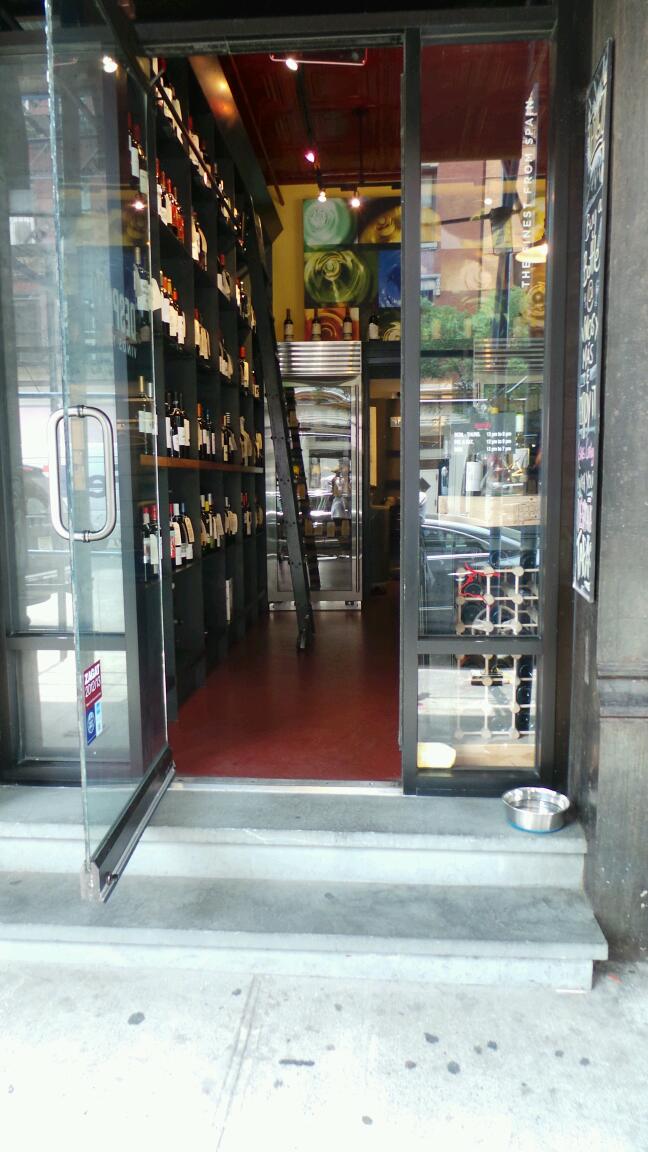 Photo of Despaña Vinos y Mas in New York City, New York, United States - 5 Picture of Food, Point of interest, Establishment, Store, Liquor store