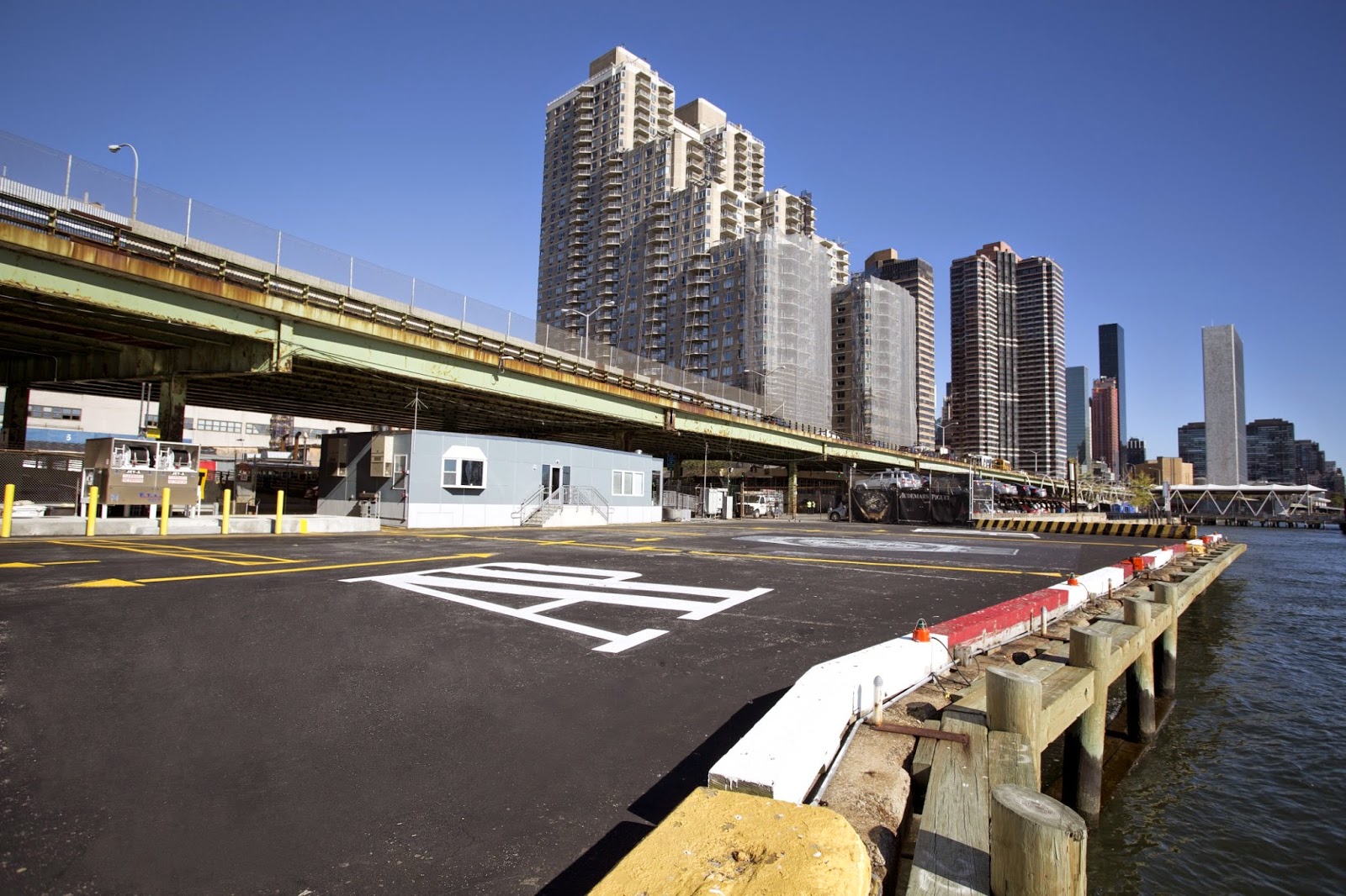 Photo of Atlantic Aviation 6N5 in New York City, New York, United States - 1 Picture of Point of interest, Establishment, Airport