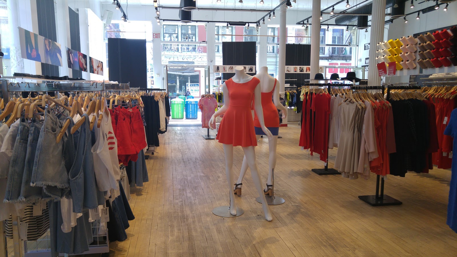 Photo of American Apparel in New York City, New York, United States - 3 Picture of Point of interest, Establishment, Store, Clothing store