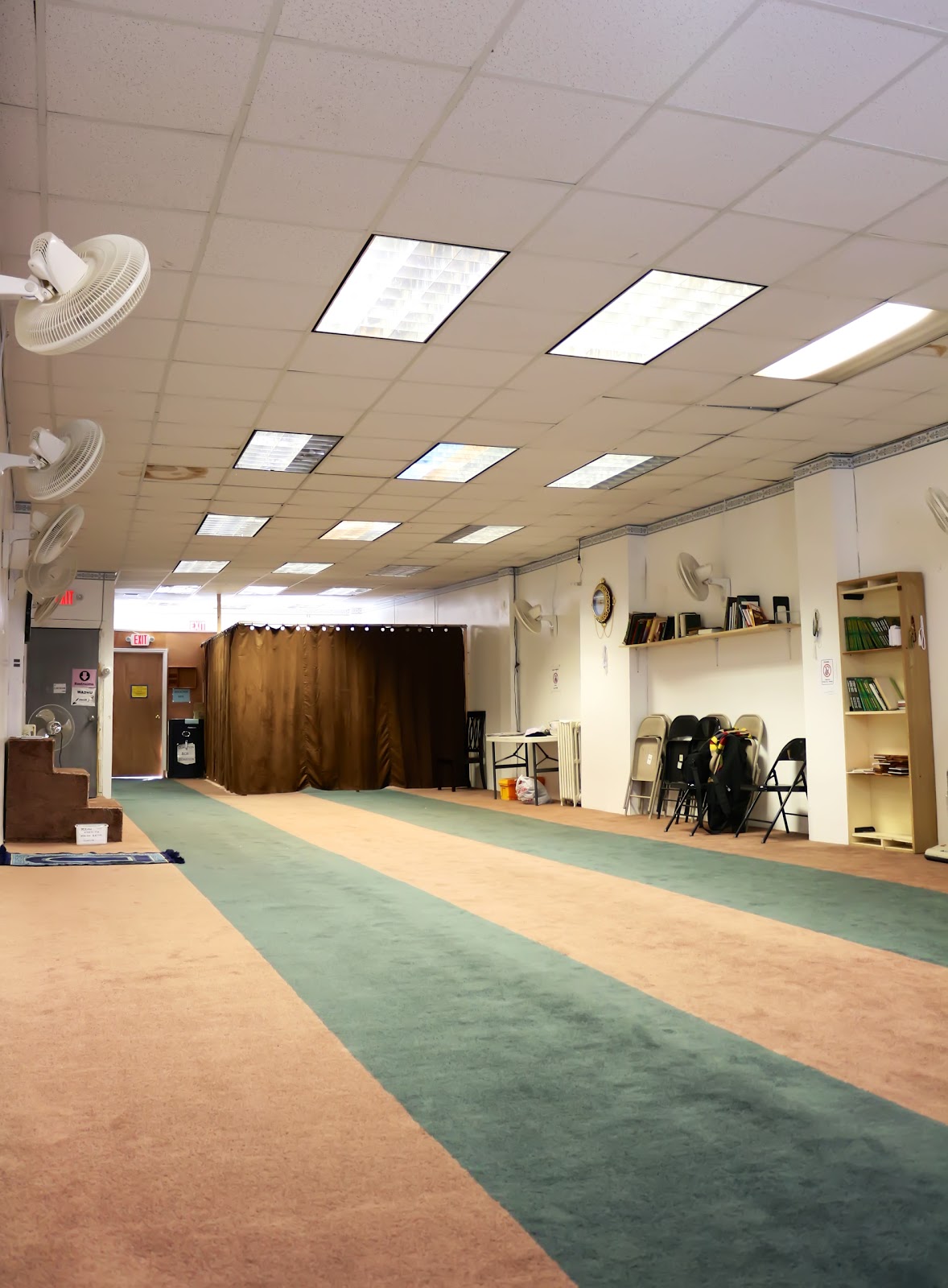 Photo of Muslim Community Center of Richmond Hill Masjid Baitul Gaffar in Queens City, New York, United States - 5 Picture of Point of interest, Establishment, Place of worship, Mosque