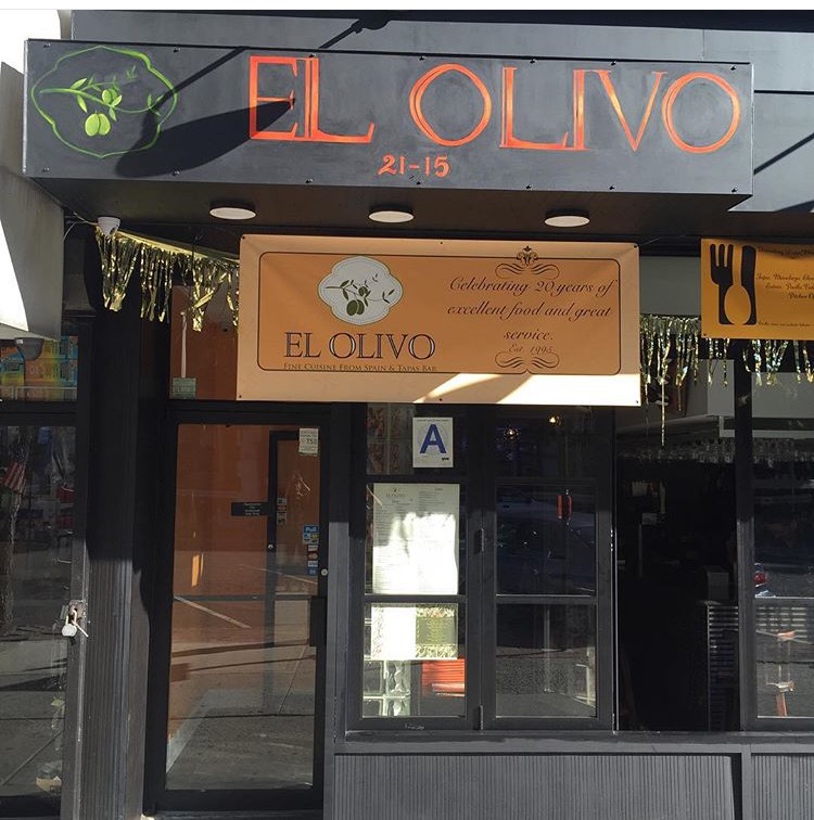 Photo of El Olivo in Astoria City, New York, United States - 1 Picture of Restaurant, Food, Point of interest, Establishment, Bar