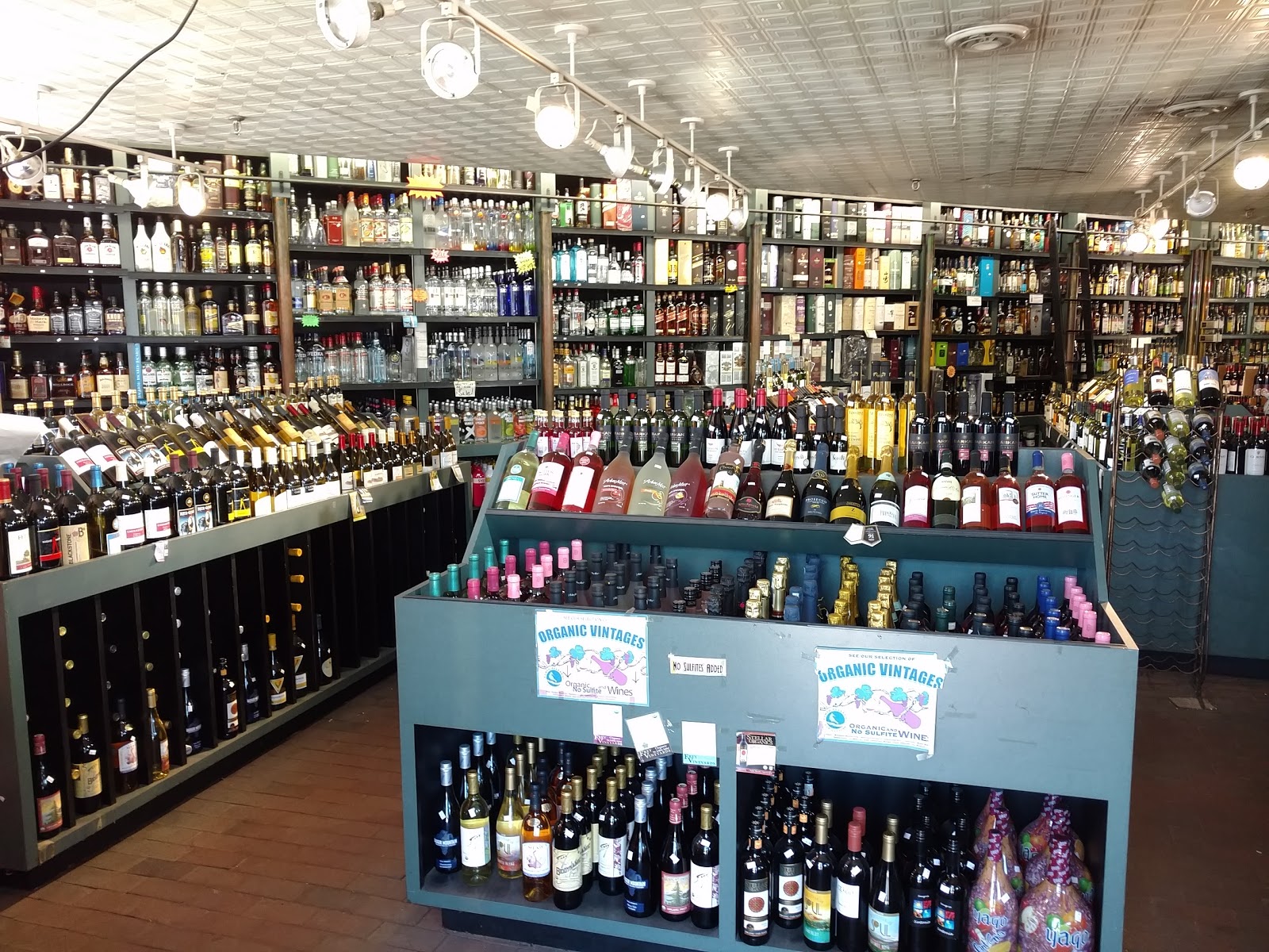 Photo of Great Neck Wines & Spirits in Great Neck City, New York, United States - 3 Picture of Food, Point of interest, Establishment, Store, Liquor store