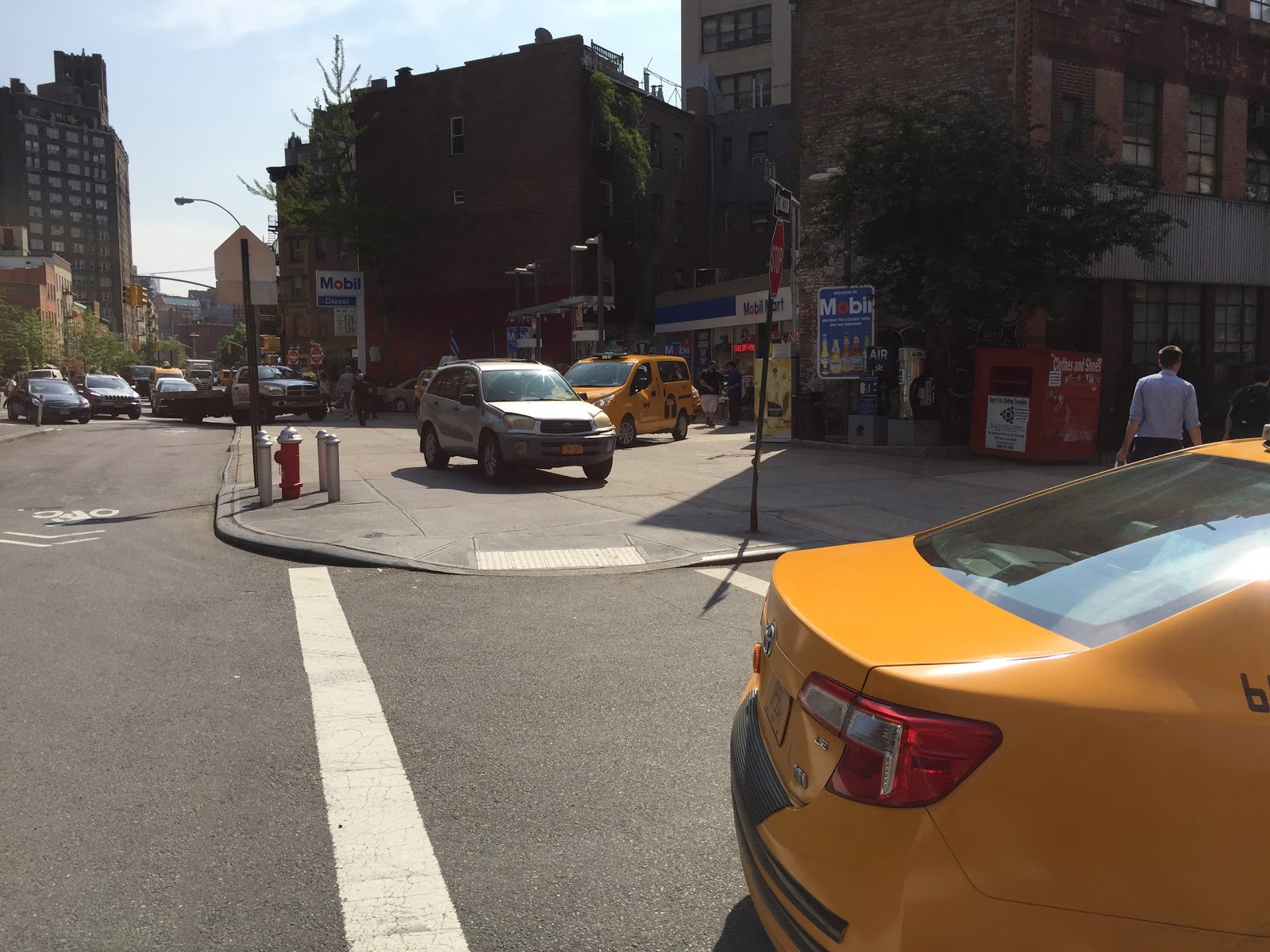 Photo of Mobil in New York City, New York, United States - 2 Picture of Point of interest, Establishment, Gas station