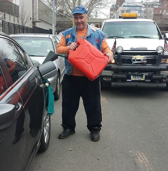 Photo of louie 24 hour emergency tow -repair brooklyn ny in Kings County City, New York, United States - 10 Picture of Point of interest, Establishment