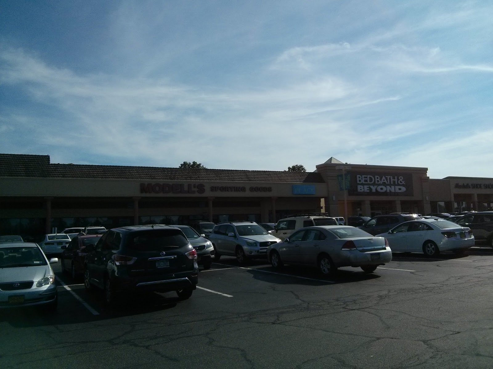 Photo of Lake Success Shopping Center in New Hyde Park City, New York, United States - 10 Picture of Point of interest, Establishment, Shopping mall