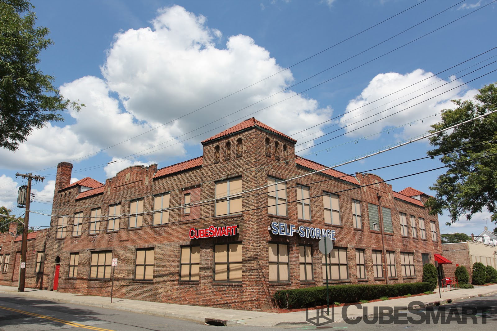 Photo of CubeSmart Self Storage in New Rochelle City, New York, United States - 8 Picture of Point of interest, Establishment, Store, Moving company, Storage