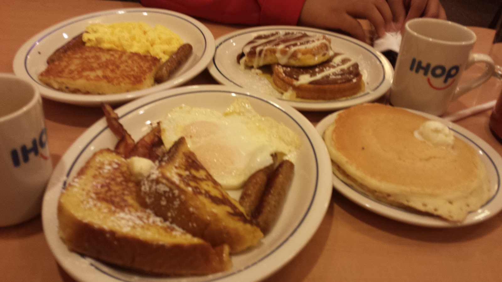 Photo of IHOP in New York City, New York, United States - 3 Picture of Restaurant, Food, Point of interest, Establishment