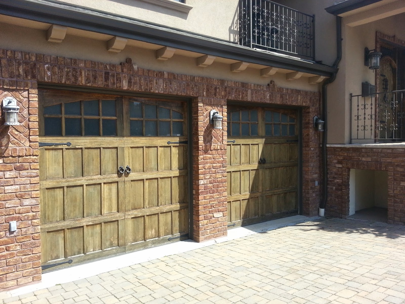 Photo of Royal Garage Door in Queens City, New York, United States - 8 Picture of Point of interest, Establishment, General contractor