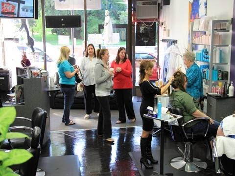 Photo of Headliners Unisex Salon in Bergenfield City, New Jersey, United States - 3 Picture of Point of interest, Establishment, Health, Beauty salon, Hair care