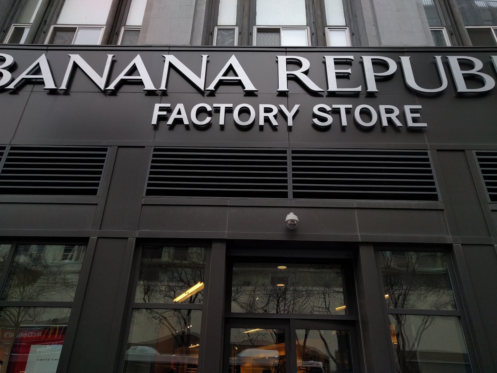 Photo of Banana Republic in Kings County City, New York, United States - 3 Picture of Point of interest, Establishment, Store, Clothing store