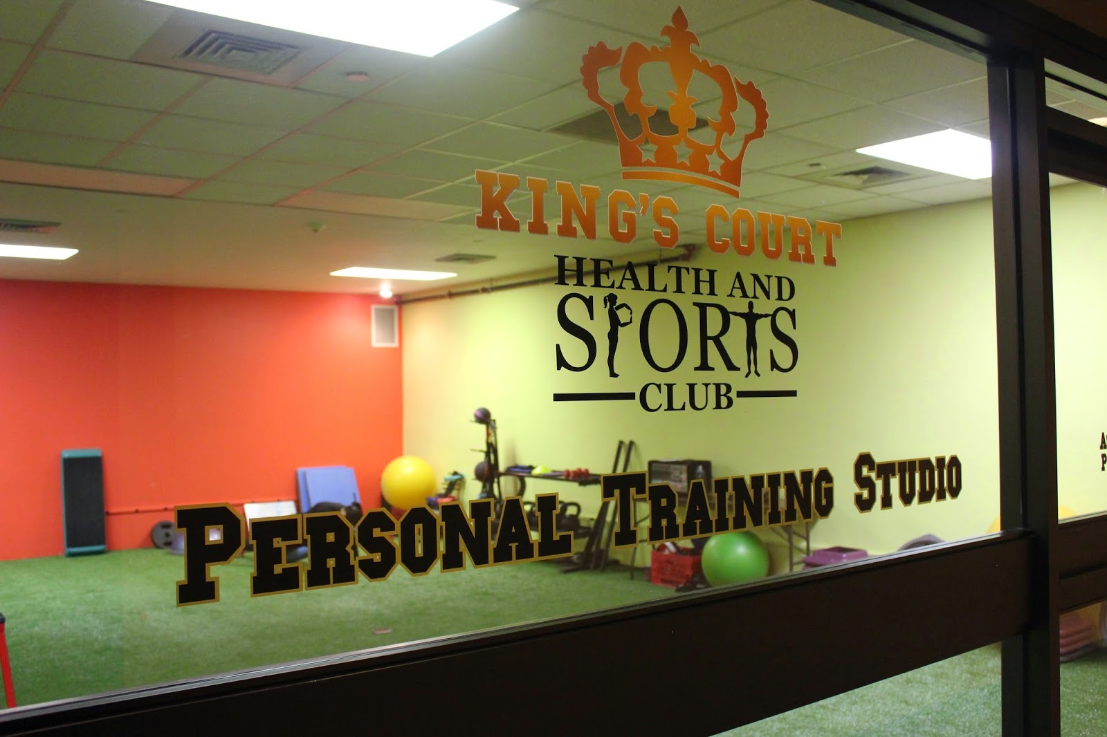 Photo of King's Court Health & Sports Club in Lyndhurst City, New Jersey, United States - 10 Picture of Point of interest, Establishment, Health, Gym