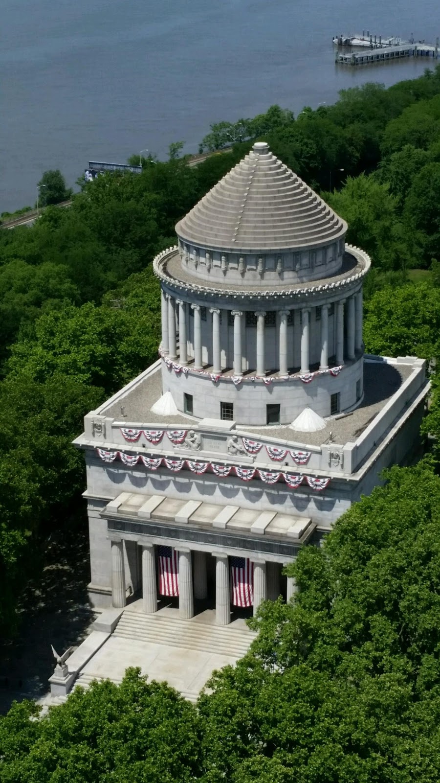 Photo of General Grant National Memorial in New York City, New York, United States - 2 Picture of Point of interest, Establishment, Park