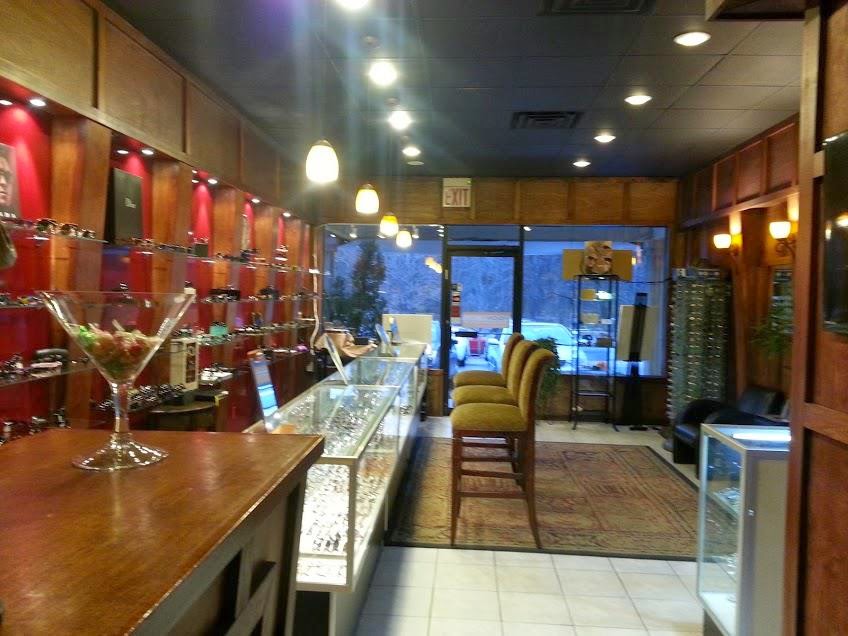 Photo of Ize Optical in Staten Island City, New York, United States - 4 Picture of Point of interest, Establishment, Store, Health