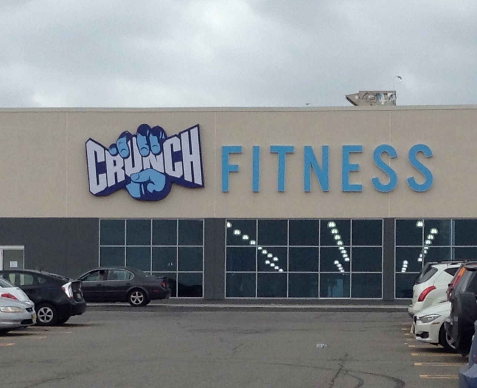 Photo of Crunch - North Bergen in North Bergen City, New Jersey, United States - 1 Picture of Point of interest, Establishment, Health, Gym