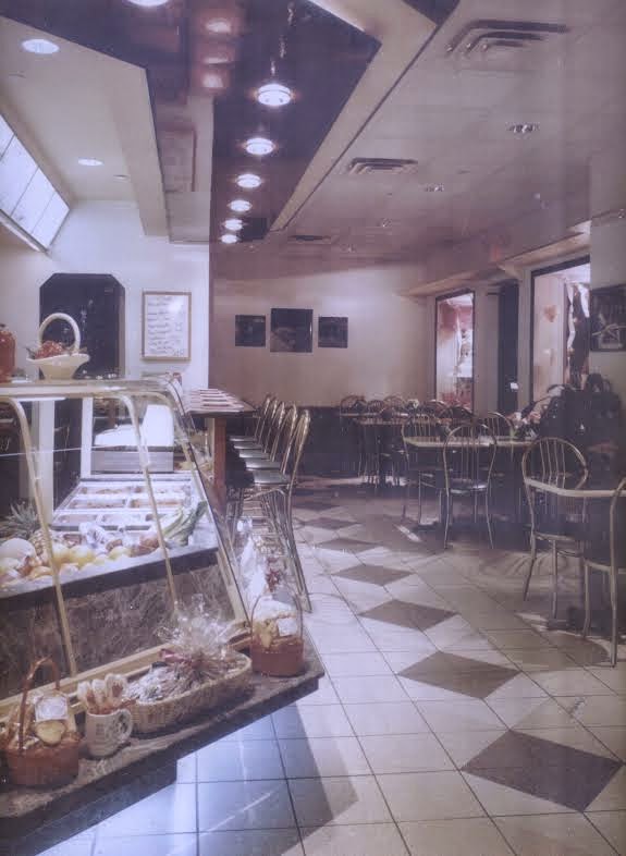 Photo of Riesterer's Bakery in West Hempstead City, New York, United States - 2 Picture of Restaurant, Food, Point of interest, Establishment, Store, Bakery