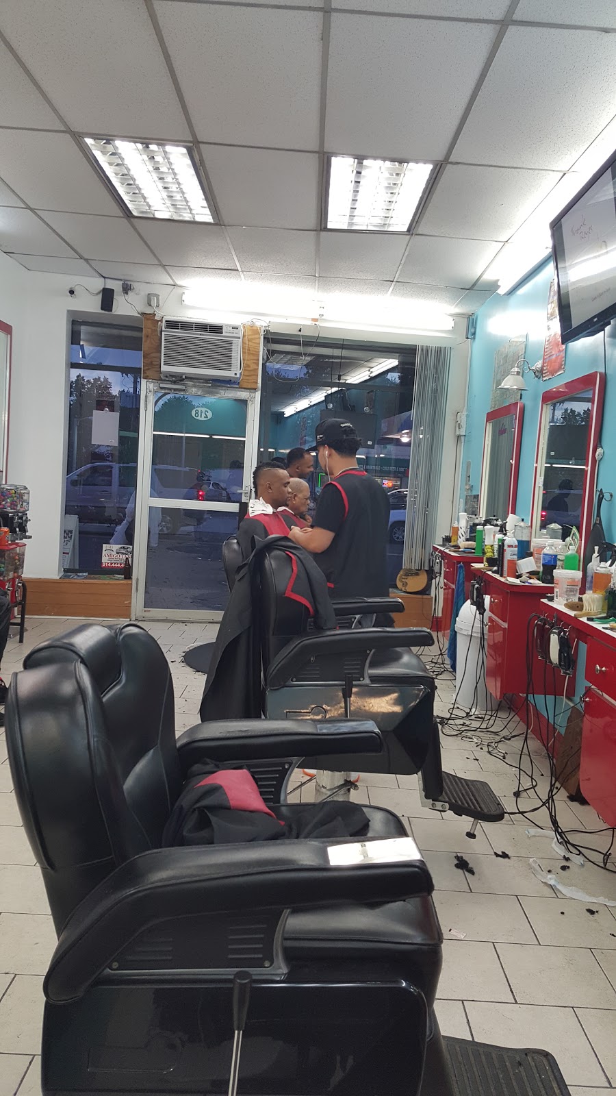 Photo of Dominican Barber Shop in Mount Vernon City, New York, United States - 2 Picture of Point of interest, Establishment, Health, Hair care