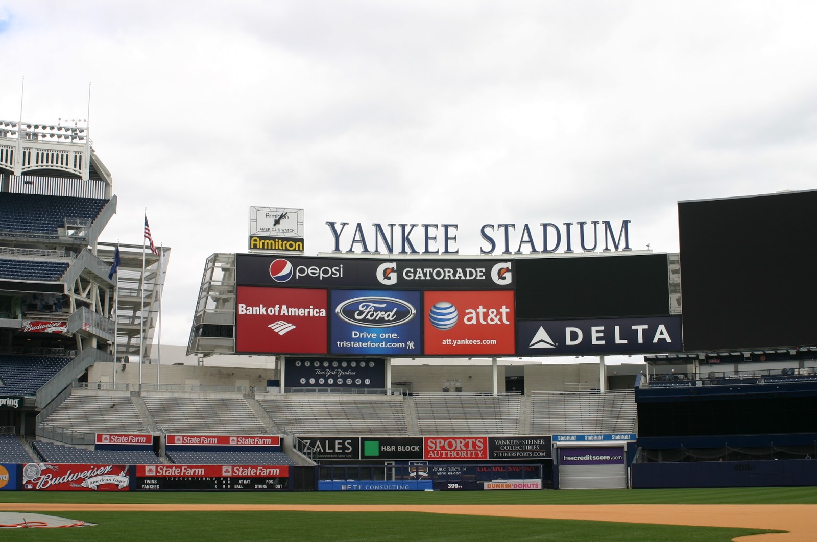 Photo of Yankee Stadium in Bronx City, New York, United States - 5 Picture of Point of interest, Establishment, Stadium