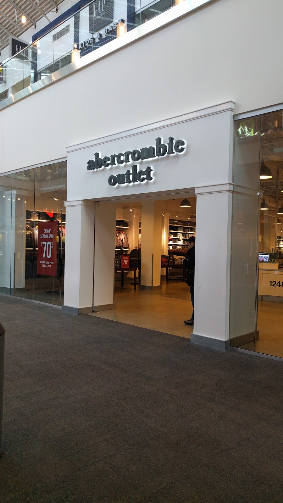 Photo of Abercrombie & Fitch in Elizabeth City, New Jersey, United States - 1 Picture of Point of interest, Establishment, Store, Clothing store