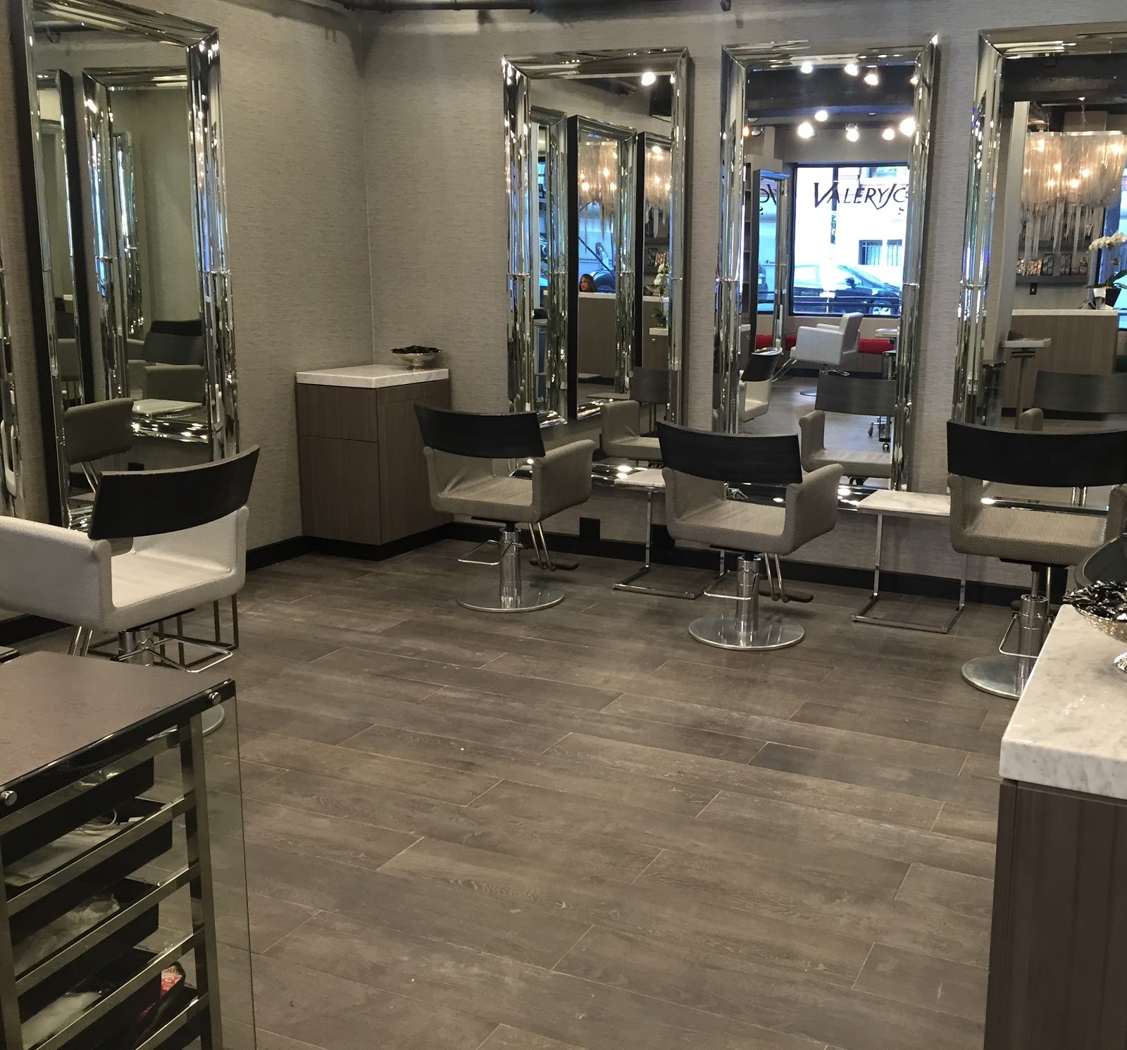 Photo of Valery Joseph Salon in new yro City, New York, United States - 5 Picture of Point of interest, Establishment, Store, Clothing store, Beauty salon, Hair care