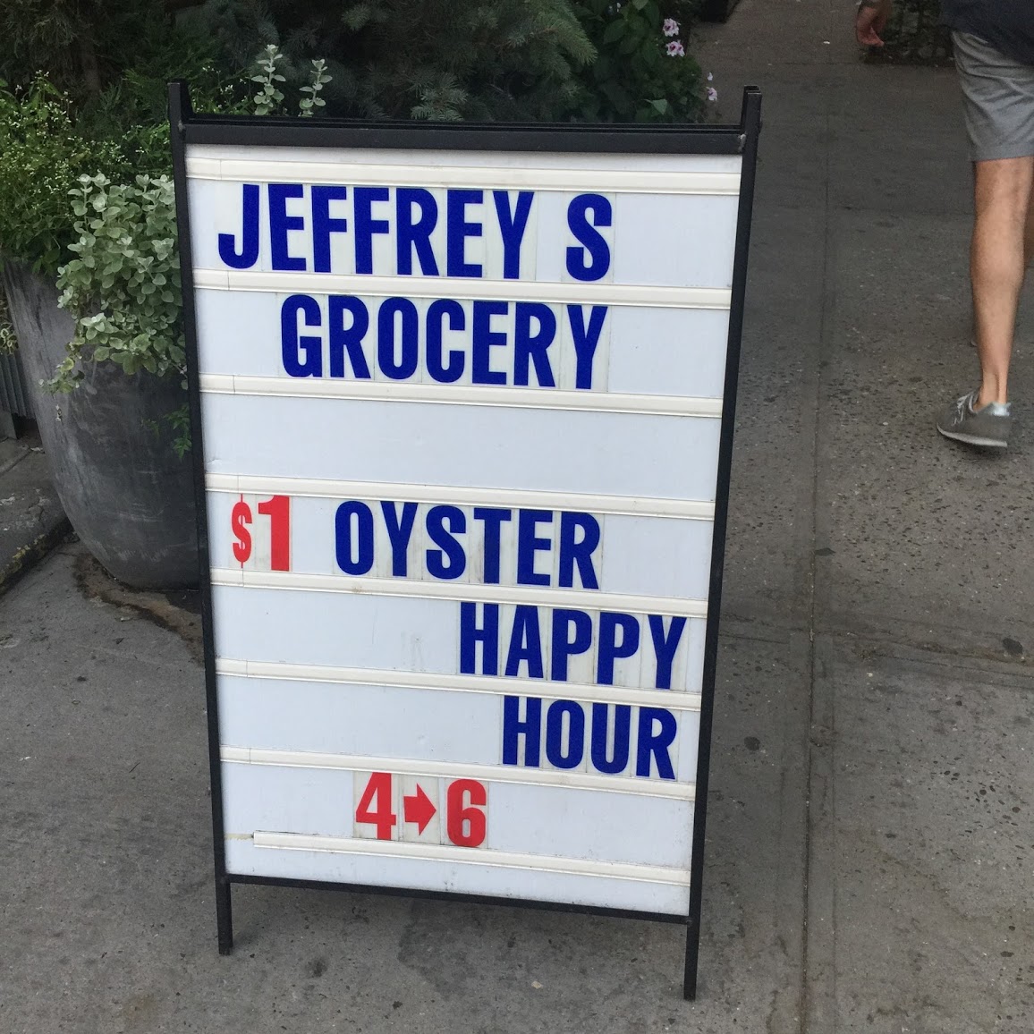 Photo of Jeffrey's Grocery in New York City, New York, United States - 4 Picture of Restaurant, Food, Point of interest, Establishment, Bar