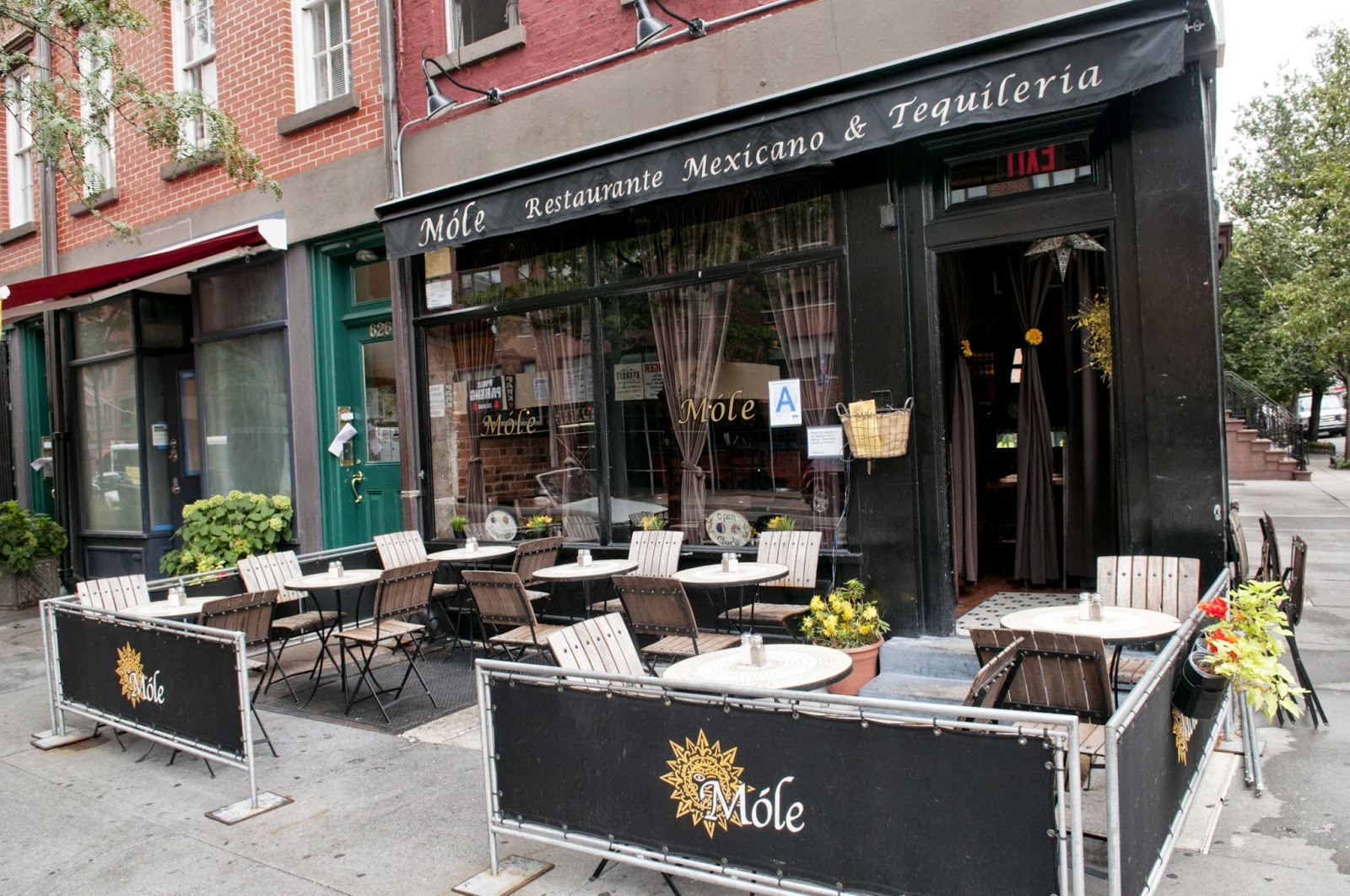 Photo of Móle in New York City, New York, United States - 1 Picture of Restaurant, Food, Point of interest, Establishment, Bar