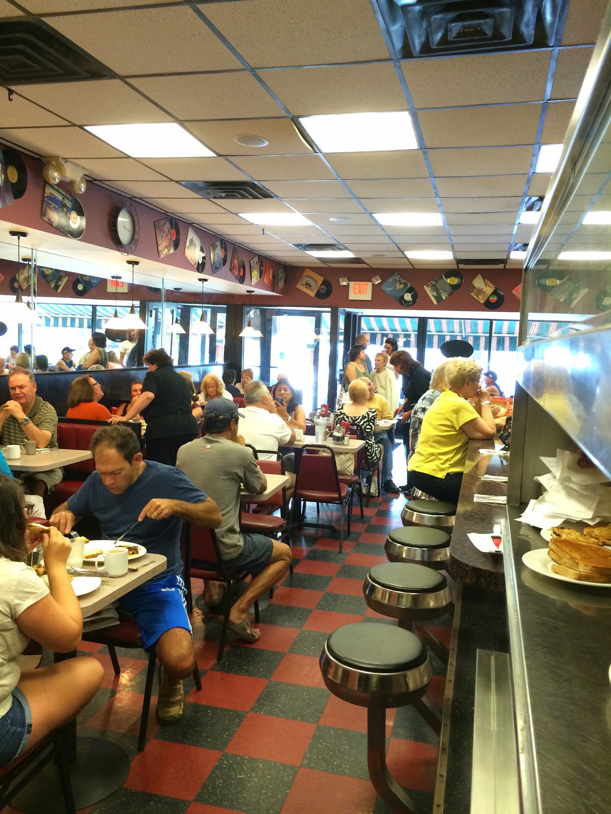 Photo of Benny's Luncheonette in Fair Lawn City, New Jersey, United States - 7 Picture of Restaurant, Food, Point of interest, Establishment, Store, Bakery