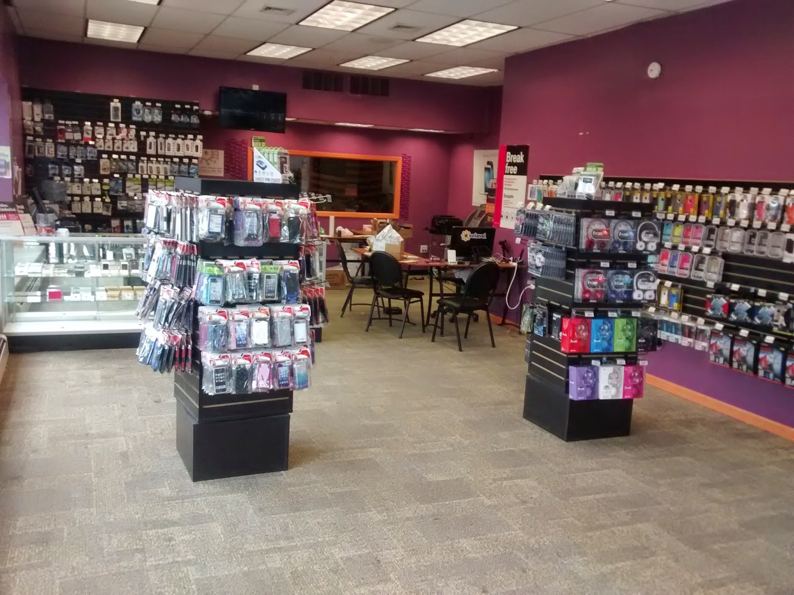 Photo of Get Free Wireless in Mineola City, New York, United States - 7 Picture of Point of interest, Establishment, Store