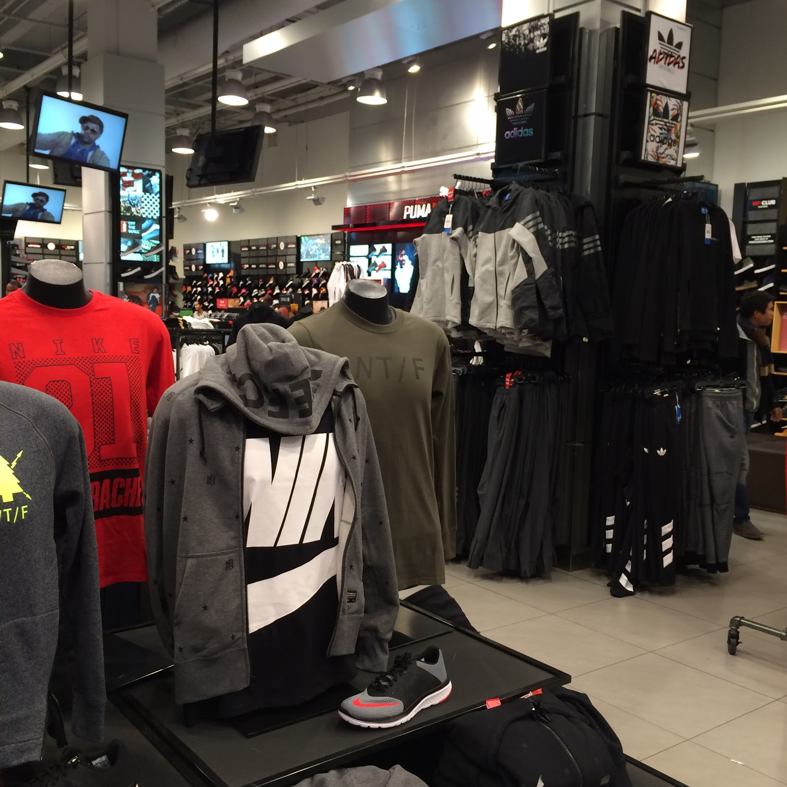 Photo of Foot Locker in New York City, New York, United States - 2 Picture of Point of interest, Establishment, Store, Clothing store, Shoe store