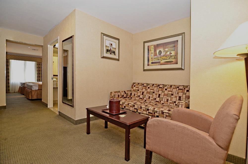 Photo of Best Western Riverview Inn & Suites in Rahway City, New Jersey, United States - 3 Picture of Point of interest, Establishment, Lodging