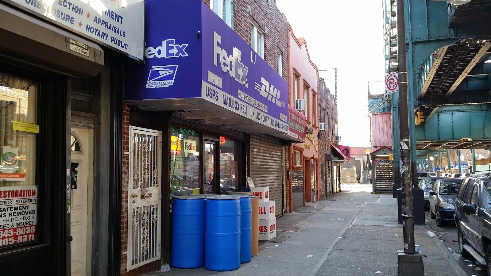 Photo of LJ HUB in Queens City, New York, United States - 3 Picture of Point of interest, Establishment, Store, Moving company