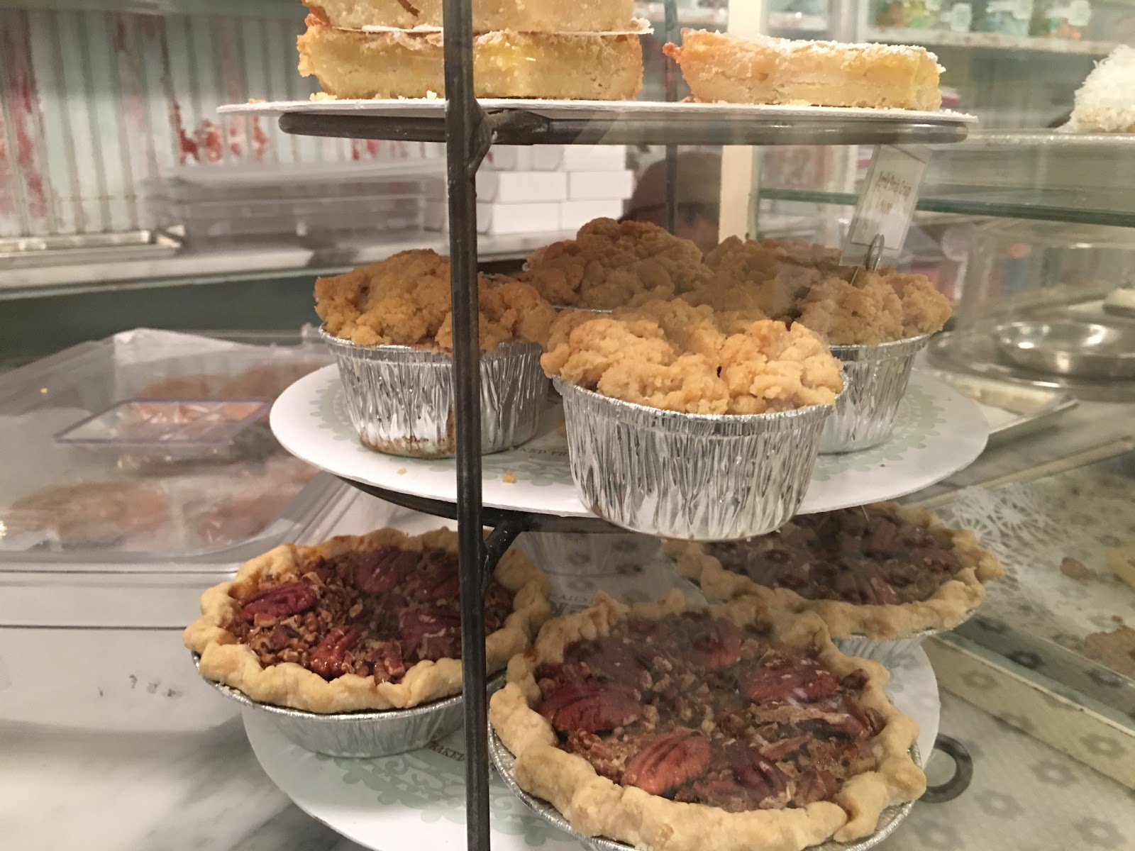 Photo of Magnolia Bakery in New York City, New York, United States - 2 Picture of Food, Point of interest, Establishment, Store, Bakery