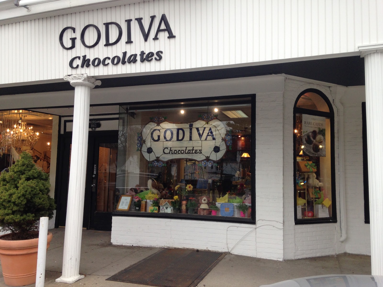 Photo of Godiva Manhasset in Manhasset City, New York, United States - 2 Picture of Food, Point of interest, Establishment, Store