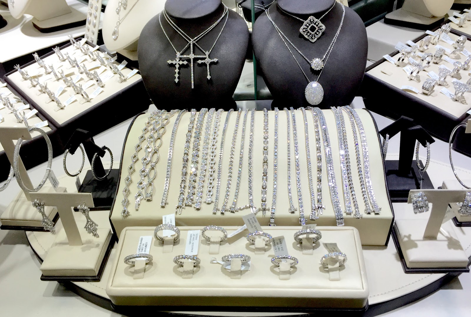 Photo of The Jewelry Source in Woodbridge Township City, New Jersey, United States - 3 Picture of Point of interest, Establishment, Store, Jewelry store