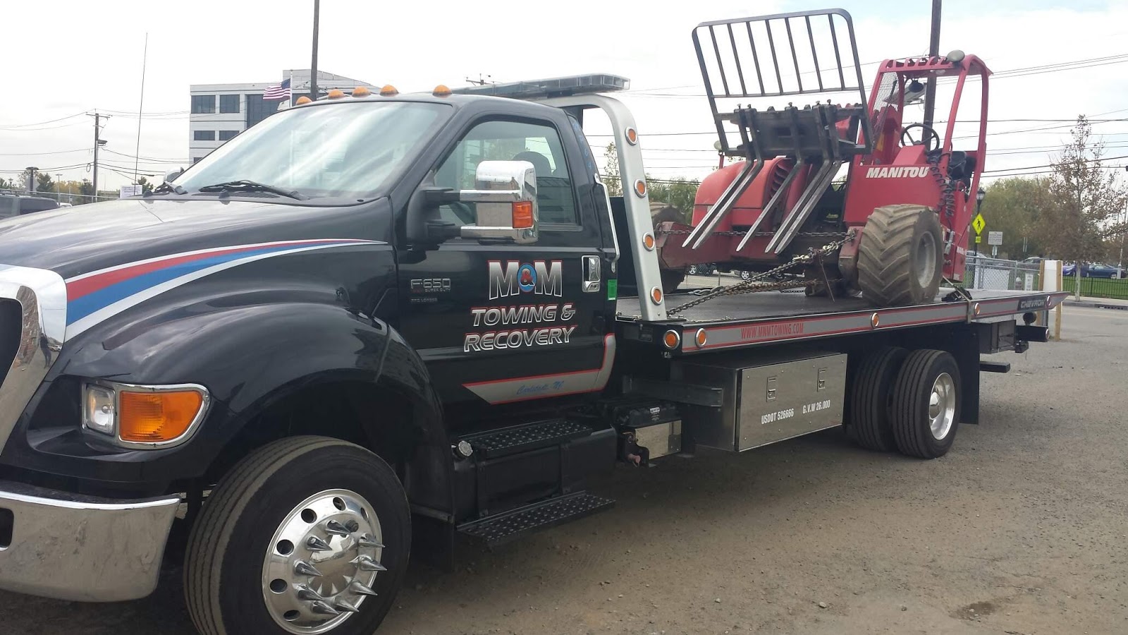 Photo of M & M Towing and Truck Repair in Carlstadt City, New Jersey, United States - 7 Picture of Point of interest, Establishment, Car repair
