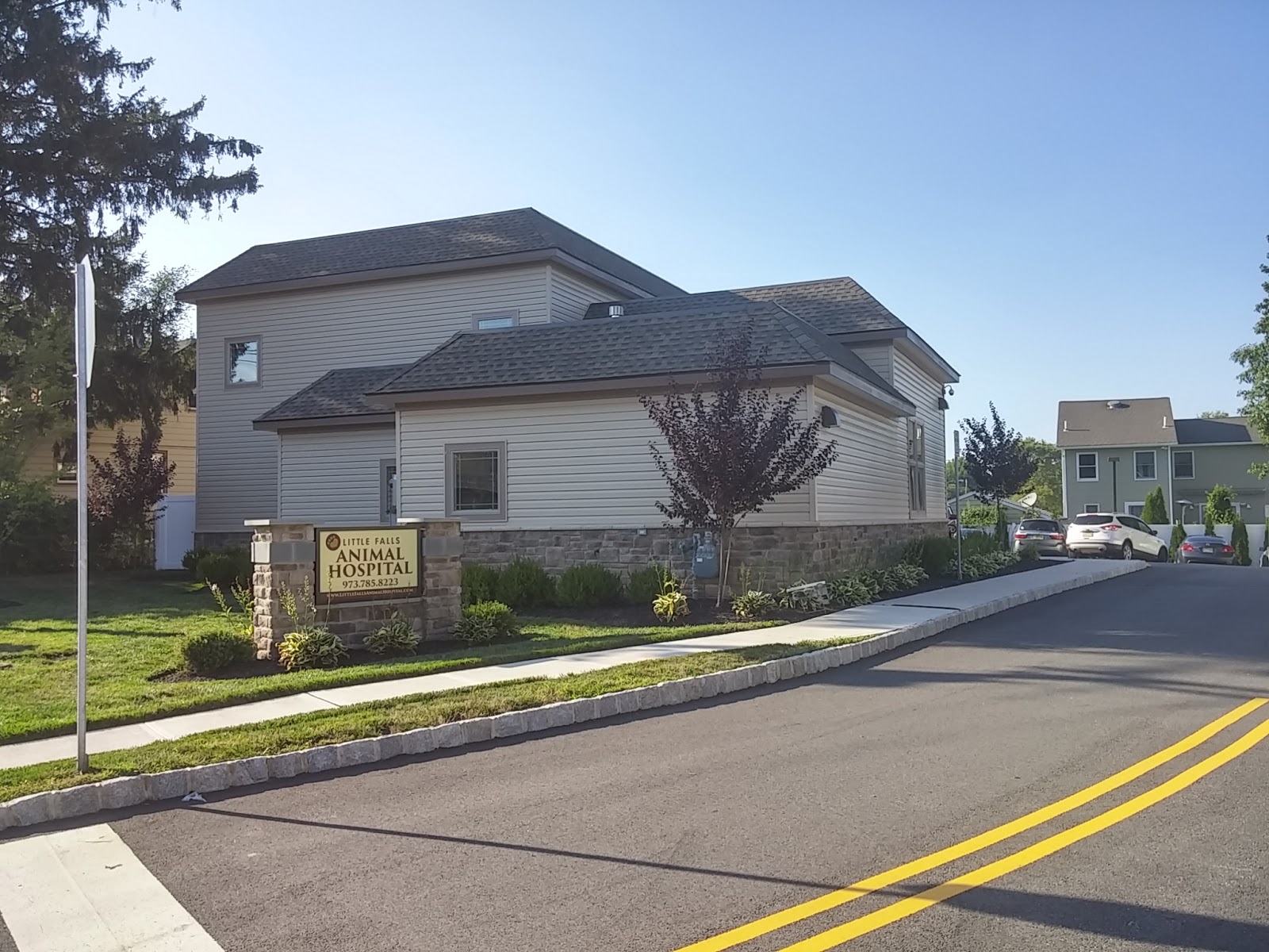 Photo of Little Falls Animal Hospital: Dilts Claude DVM in Little Falls City, New Jersey, United States - 1 Picture of Point of interest, Establishment, Veterinary care