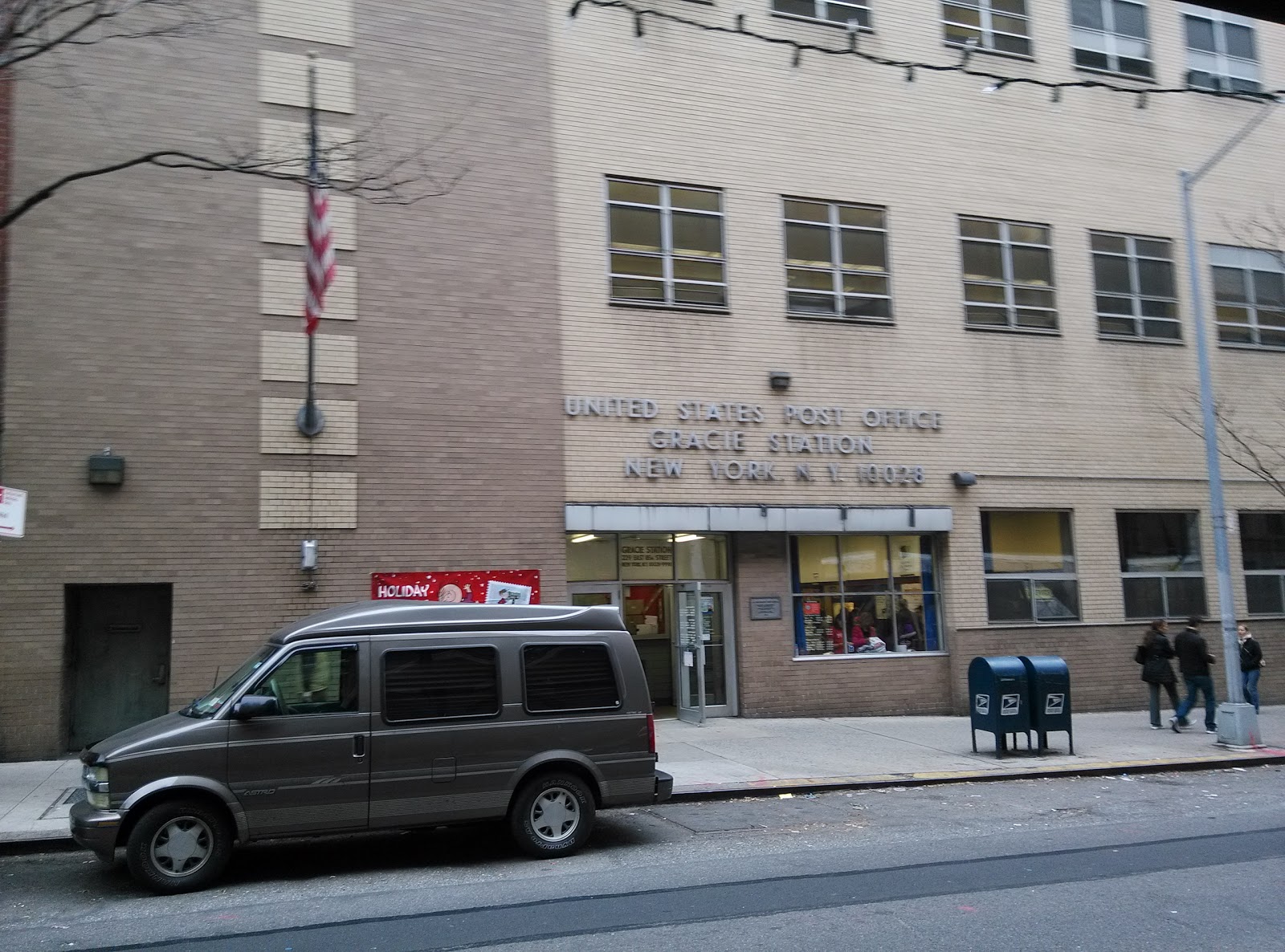 Photo of United States Post Office - Gracie Station in New York City, New York, United States - 1 Picture of Point of interest, Establishment, Finance, Post office