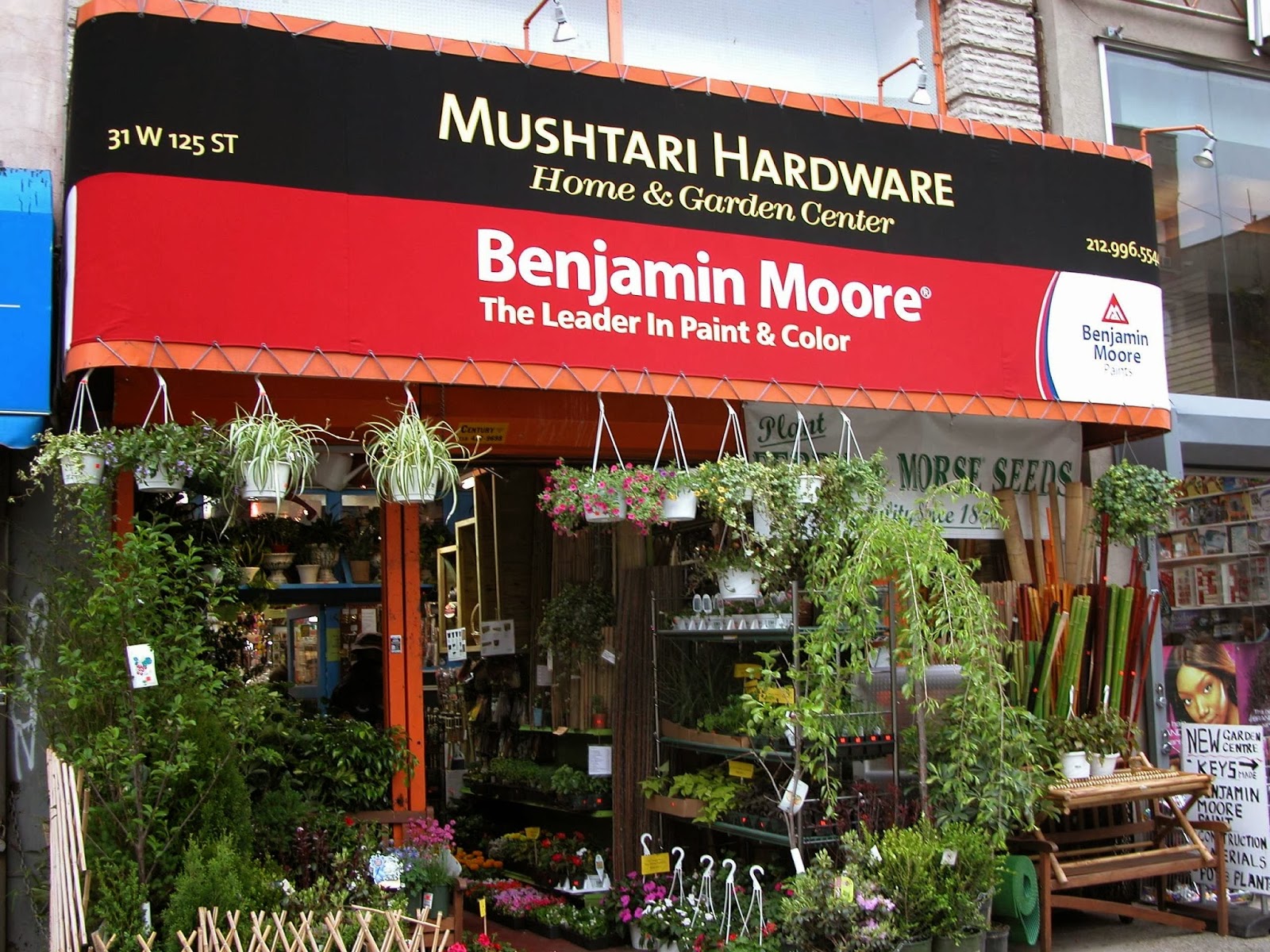 Photo of Mushtari Hardware and Home in New York City, New York, United States - 2 Picture of Point of interest, Establishment, Store, Home goods store, Hardware store