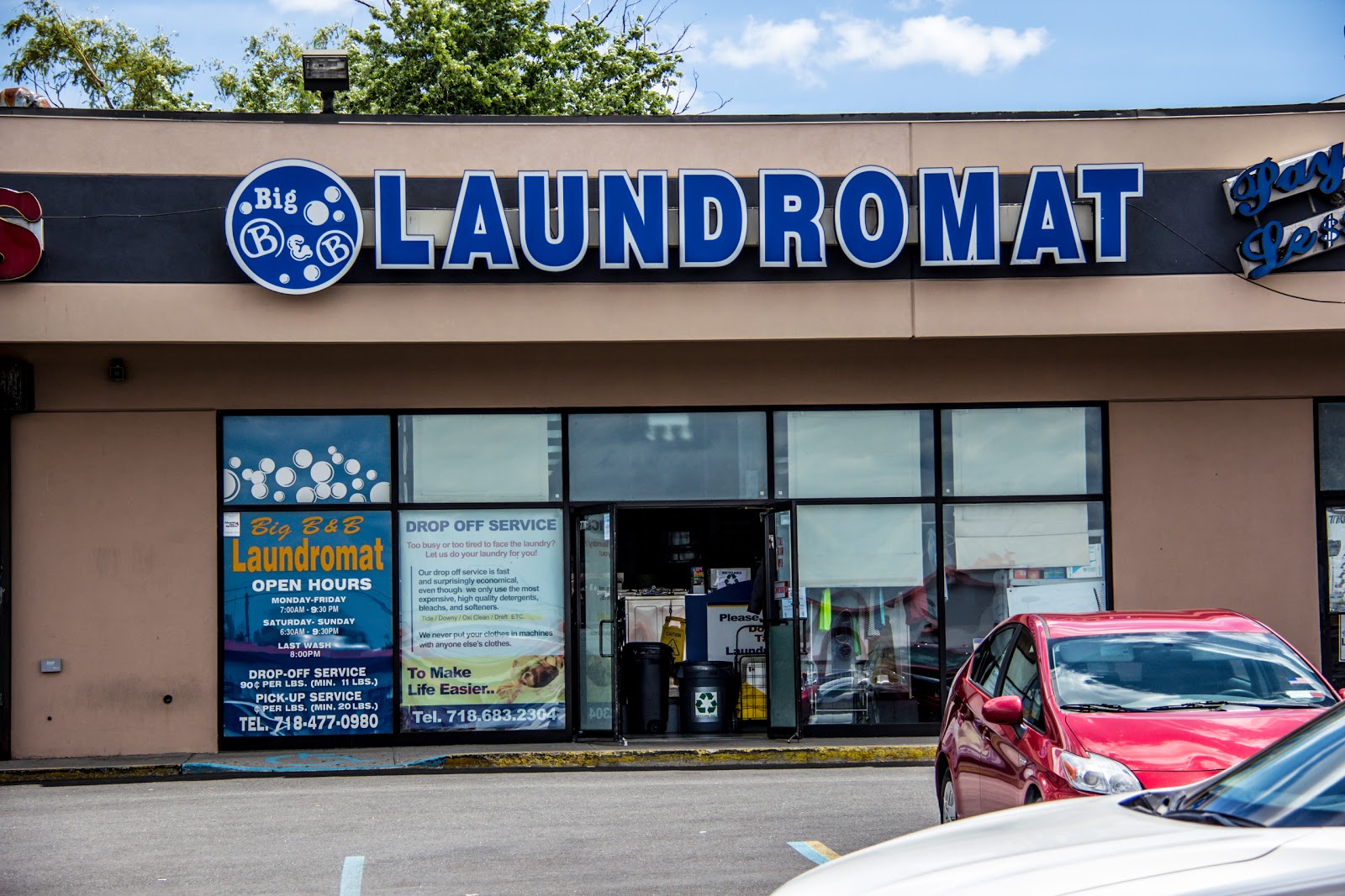 Photo of big b&b laundromat in Richmond City, New York, United States - 3 Picture of Point of interest, Establishment, Laundry